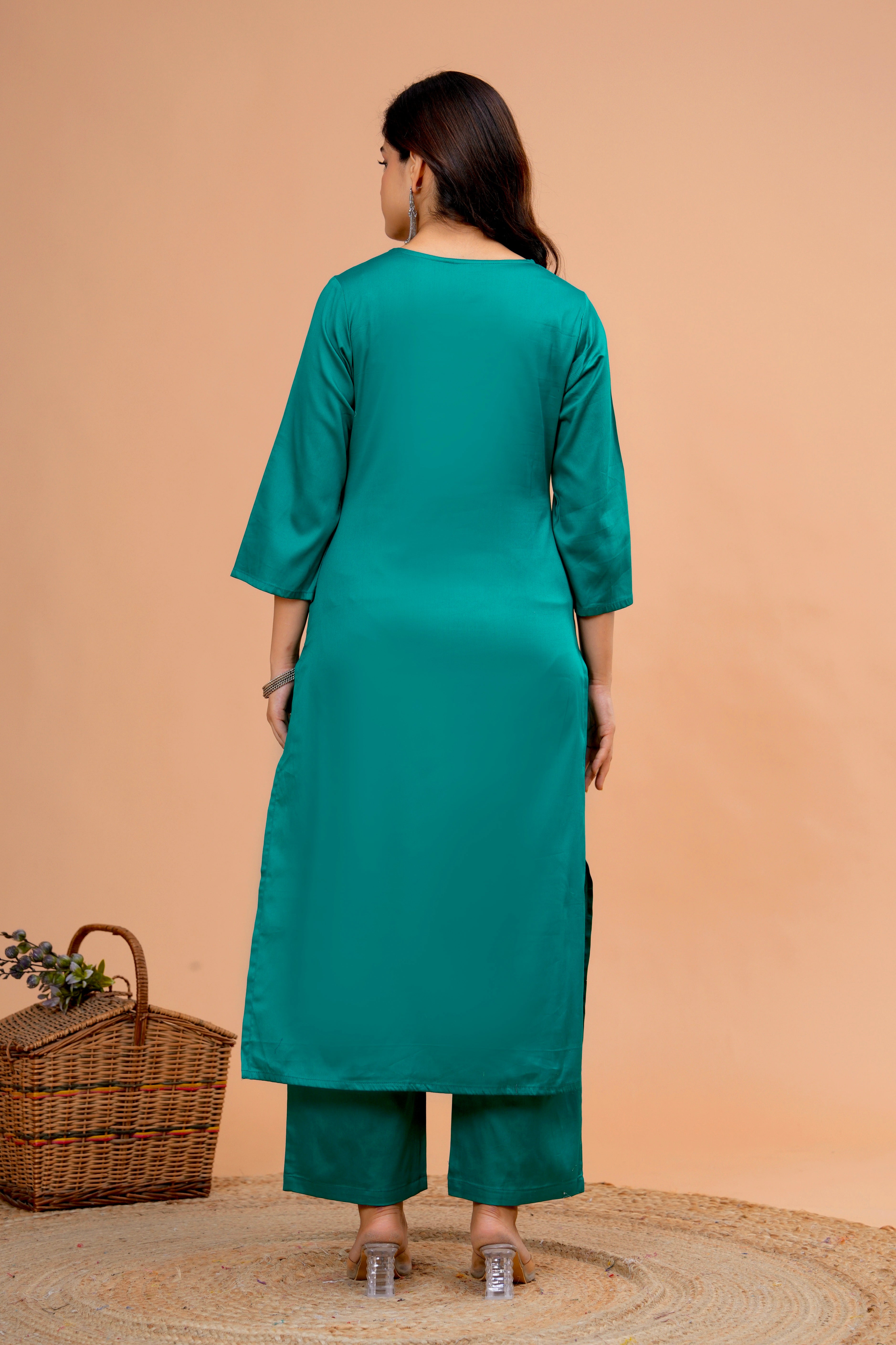 Green Cotton Silk Scallop Suit Set